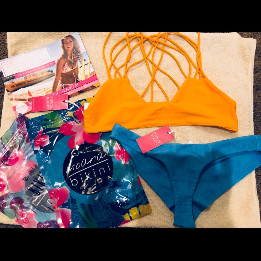 Authentic brand new Moana bikini set